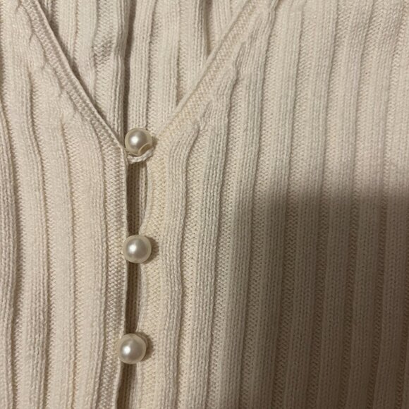 Cream Aritzia Wilfred Pearl Sweater Size XS - Picture 3 of 4